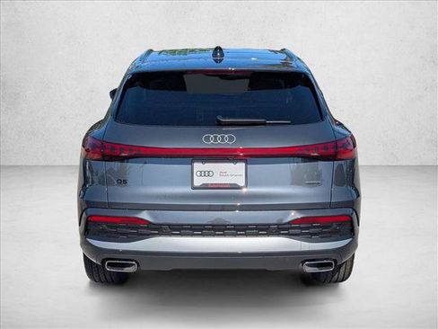 Used 2025 Audi Q5 Premium Plus w/ Premium Plus AWD/4WD image 6