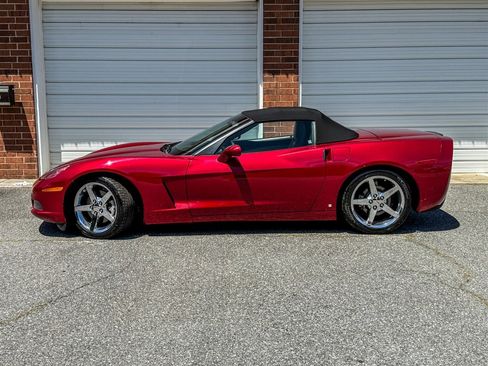 Used 2008 Chevrolet Corvette Convertible w/ Preferred Equipment Group RWD image 7
