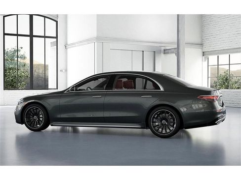 New 2026 Mercedes-Benz S 580 4MATIC Sedan image 32
