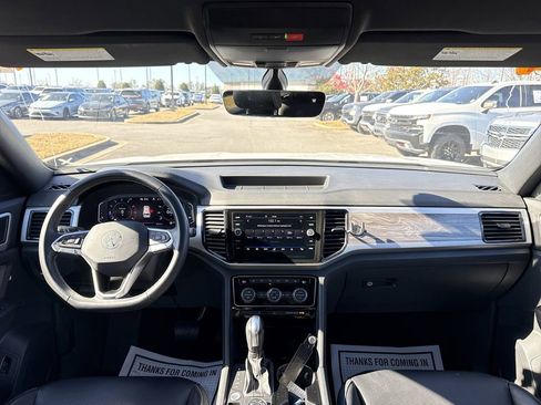 Used 2022 Volkswagen Atlas Cross Sport SE image 21