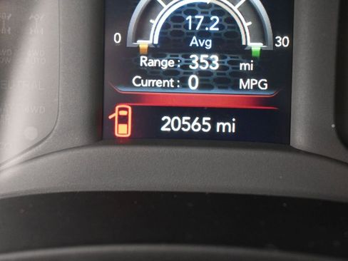 Used 2024 RAM 2500 Big Horn image 33