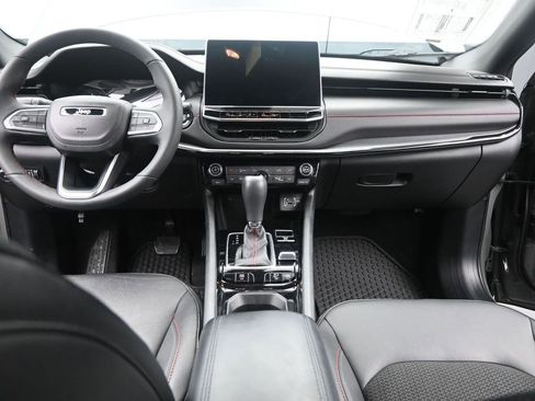 Used 2023 Jeep Compass Trailhawk w/ Trailhawk Convenience Group image 24