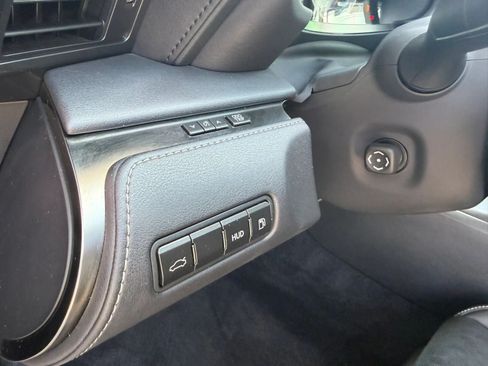 Used 2018 Lexus LC 500 Coupe w/ Sport Package RWD image 31