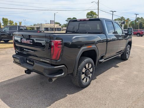 New 2025 GMC Sierra 2500 Denali w/ Denali Reserve Package image 6