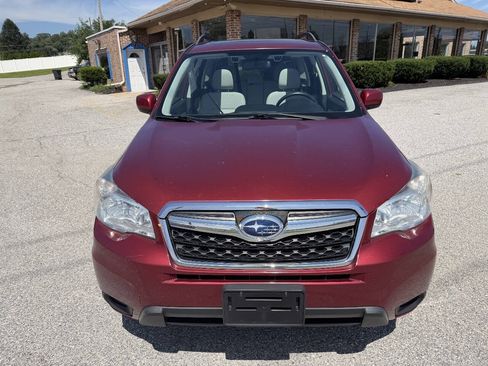 Used 2015 Subaru Forester 2.5i Premium AWD/4WD image 2