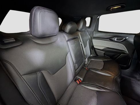 Used 2024 Jeep Compass Latitude image 26