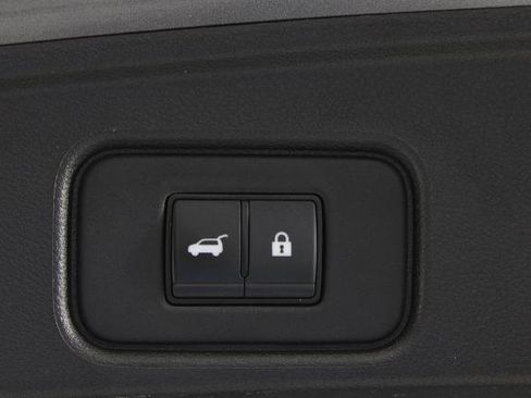 Certified 2023 Nissan Pathfinder Platinum image 14