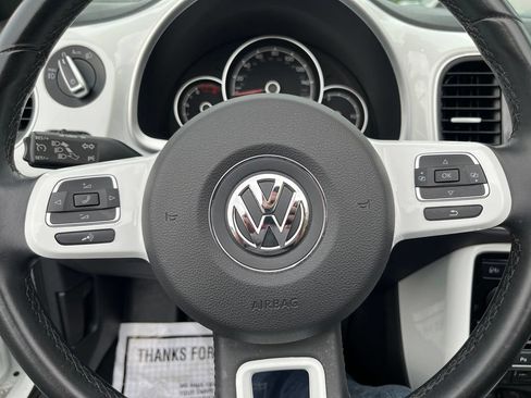 Used 2019 Volkswagen Beetle 2.0T SE FWD image 27