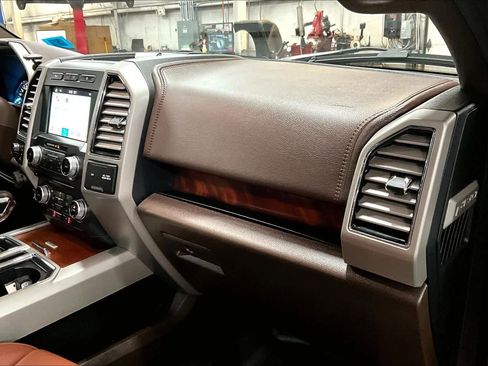 Used 2018 Ford F150 King Ranch w/ Equipment Group 601A Luxury image 18