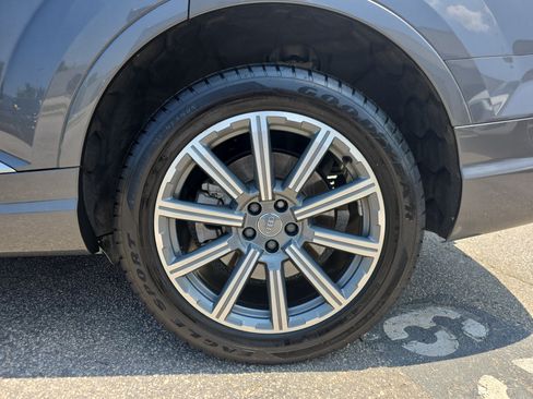 Used 2018 Audi Q7 2.0T Premium Plus AWD/4WD image 30