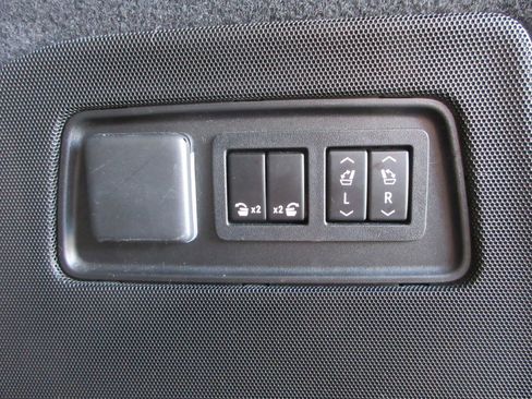 Used 2021 Cadillac Escalade Sport w/ Driver Assist Tech Package AWD/4WD image 58