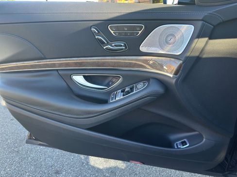 Used 2016 Mercedes-Benz S 550 Sedan image 12