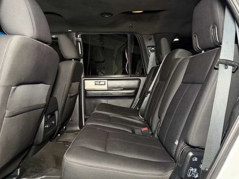 Used 2017 Ford Expedition XLT AWD/4WD image 7