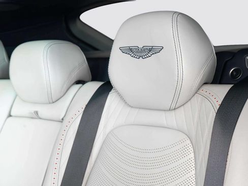 Used 2023 Aston Martin DBX AWD/4WD image 47