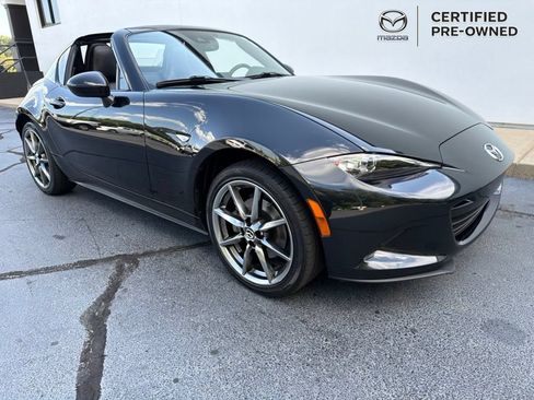 Used 2022 MAZDA MX-5 Miata RF Grand Touring RWD image 2