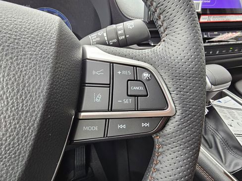 New 2025 Toyota Sienna Platinum image 17