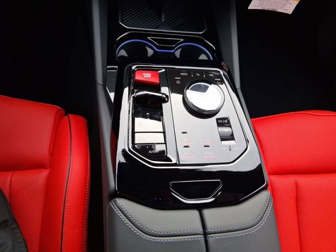 New 2026 BMW M5 Touring image 18