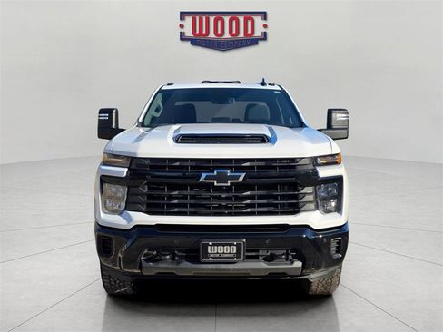 Used 2025 Chevrolet Silverado 2500 Custom w/ Custom Value Package image 6