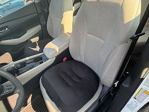 Used 2023 Honda Accord LX image 14