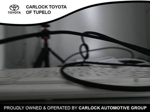 Used 2025 Nissan Sentra SR w/ SR Premium Package image 11