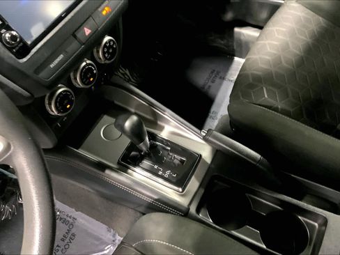 Used 2022 Mitsubishi Outlander Sport ES FWD image 17