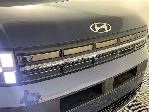 Used 2026 Hyundai Santa Fe Limited AWD/4WD image 34