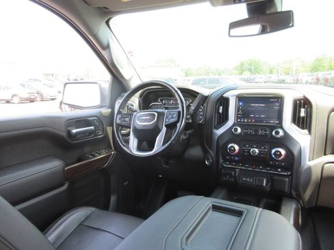 Used 2019 GMC Sierra 1500 SLT w/ SLT Premium Plus Package AWD/4WD image 26