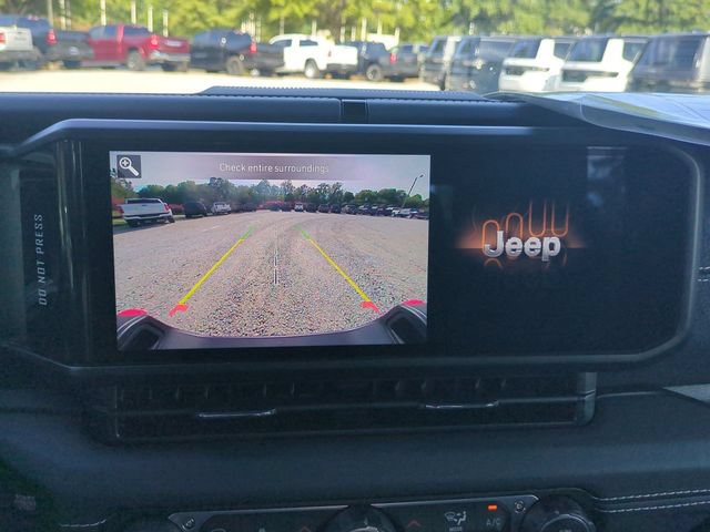 New 2026 Jeep Gladiator Rubicon w/ Rockslide Package AWD/4WD image 22