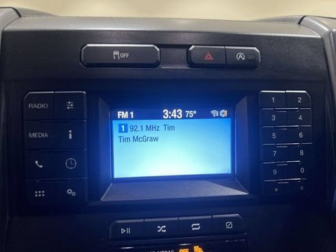 Used 2018 Ford F150 XLT AWD/4WD image 12