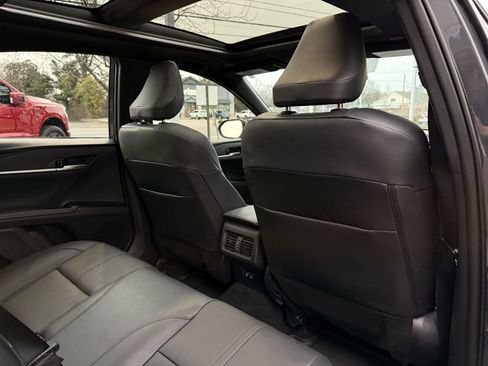 Used 2025 Toyota Camry XSE image 31