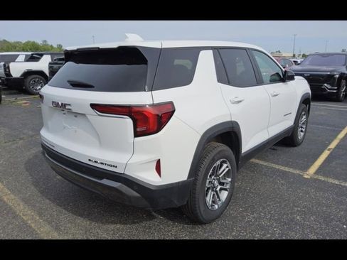 Used 2025 GMC Terrain Elevation AWD/4WD image 2