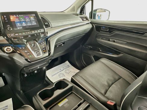 Used 2024 Honda Odyssey Elite image 23