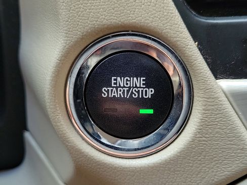 Used 2019 GMC Yukon Denali w/ Denali Ultimate Package AWD/4WD image 17