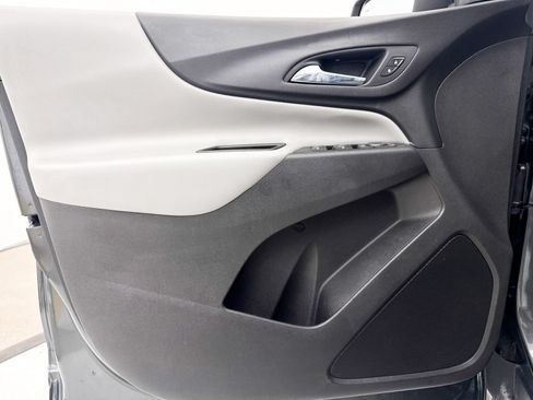 Used 2020 Chevrolet Equinox LT FWD image 24