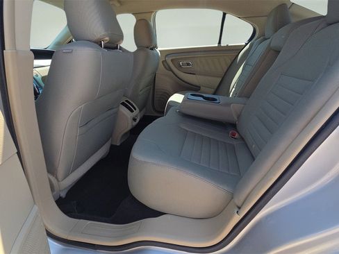 Used 2018 Ford Taurus SE image 20