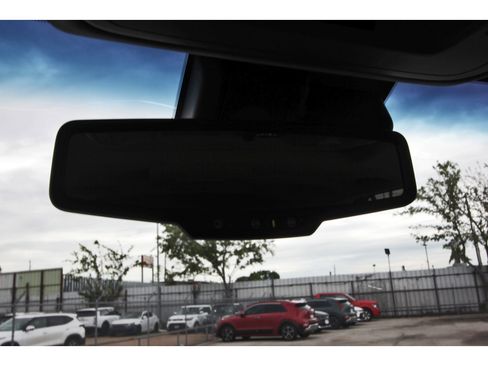 Used 2018 Chevrolet Tahoe Premier image 25