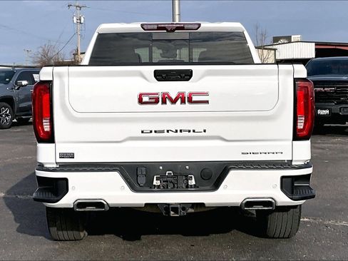 Used 2022 GMC Sierra 1500 Denali w/ Denali Reserve Package image 4