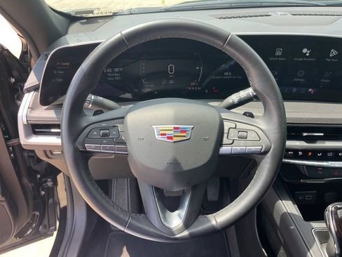 Certified 2025 Cadillac XT4 Premium Luxury FWD image 16