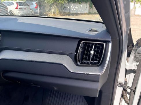 New 2026 Volvo XC60 B5 Ultra w/ Climate Package AWD/4WD image 27