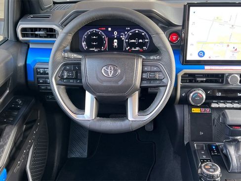 Certified 2026 Toyota Tacoma TRD Off-Road image 17