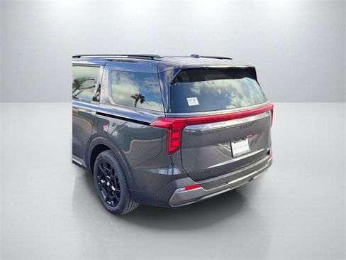 New 2026 Kia Carnival SX image 8