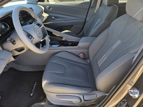 New 2026 Hyundai Elantra SEL Sport Premium FWD image 15