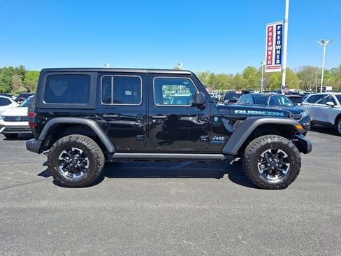 Certified 2025 Jeep Wrangler Unlimited Rubicon 4xe w/ Safety Group AWD/4WD image 9
