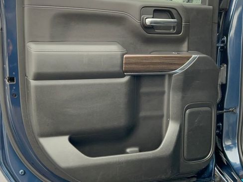 Used 2020 Chevrolet Silverado 1500 LT Trail Boss image 34