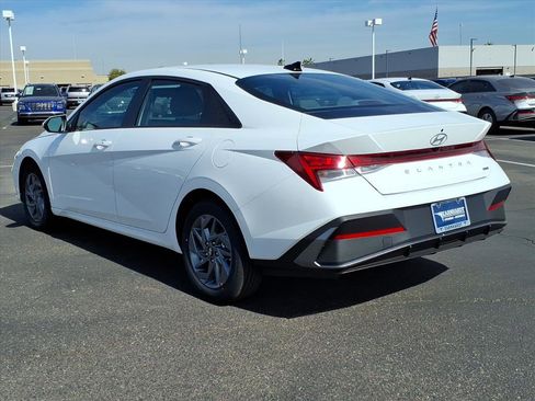 New 2026 Hyundai Elantra Blue image 3