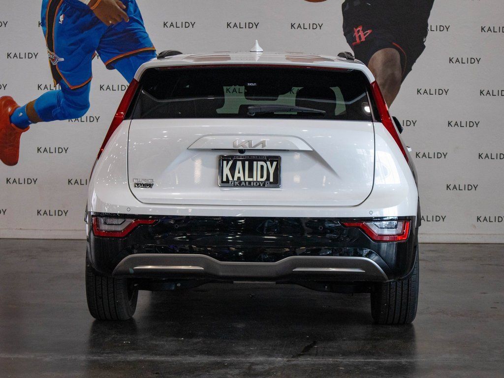 New 2023 Kia Niro Wave FWD image 24