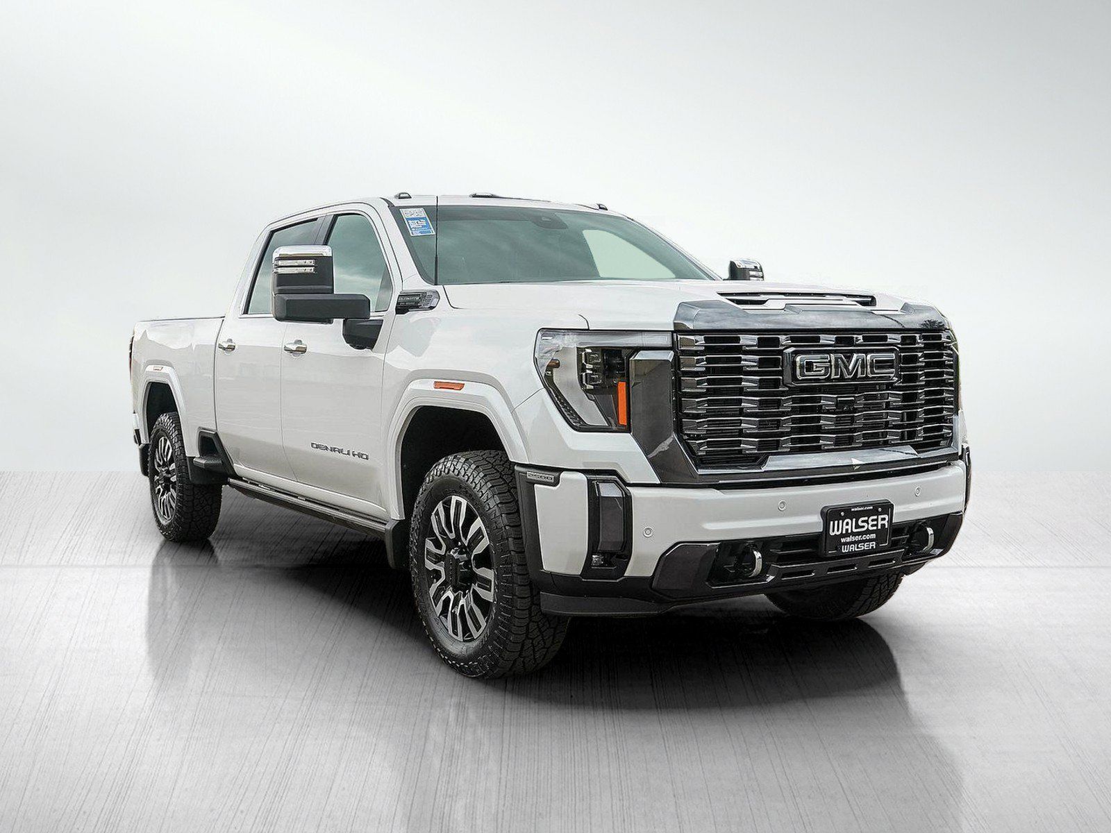 Used 2024 GMC Sierra 2500 Denali Ultimate AWD/4WD image 7