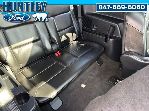 Used 2023 Ford Explorer XLT w/ Equipment Group 202A image 10