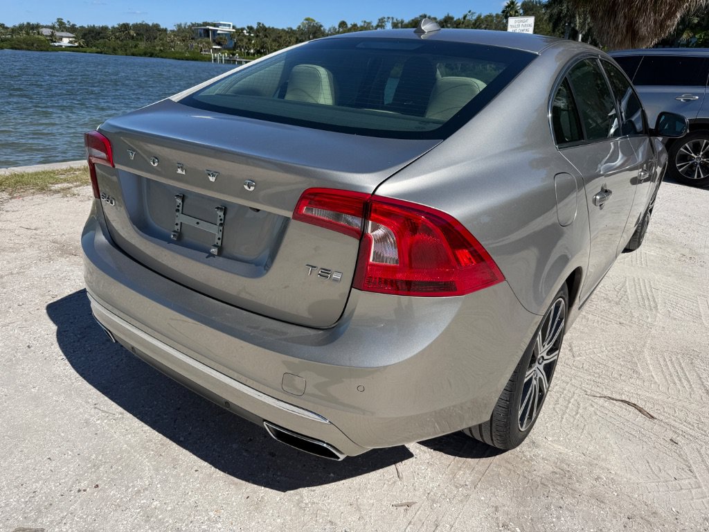 Used 2016 Volvo S60 T5 Premier FWD image 9