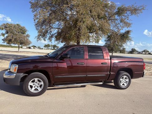 Used 2005 Dodge Dakota SLT w/ Trailer Tow Group RWD image 6